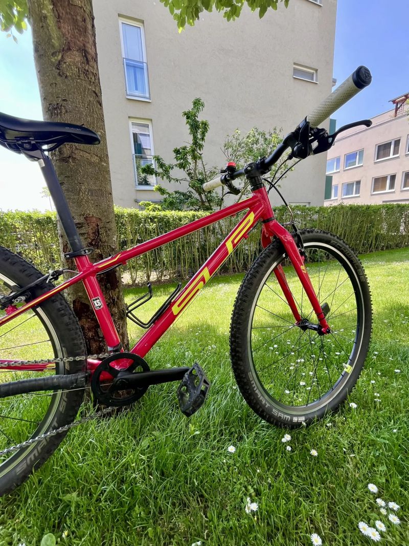 Juniorské kolo Specialized FLY 27