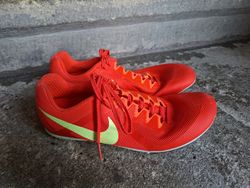 Běžecké tretry Nike Rival vel: 40 (25 cm)