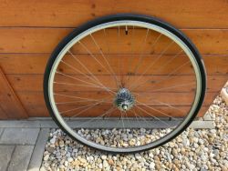 Zadní výplet s nábojem a kazetou Campagnolo