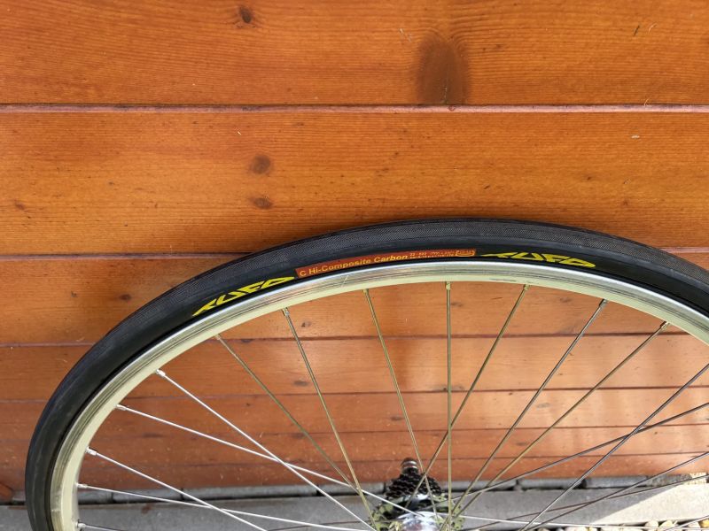 Zadní výplet s nábojem a kazetou Campagnolo