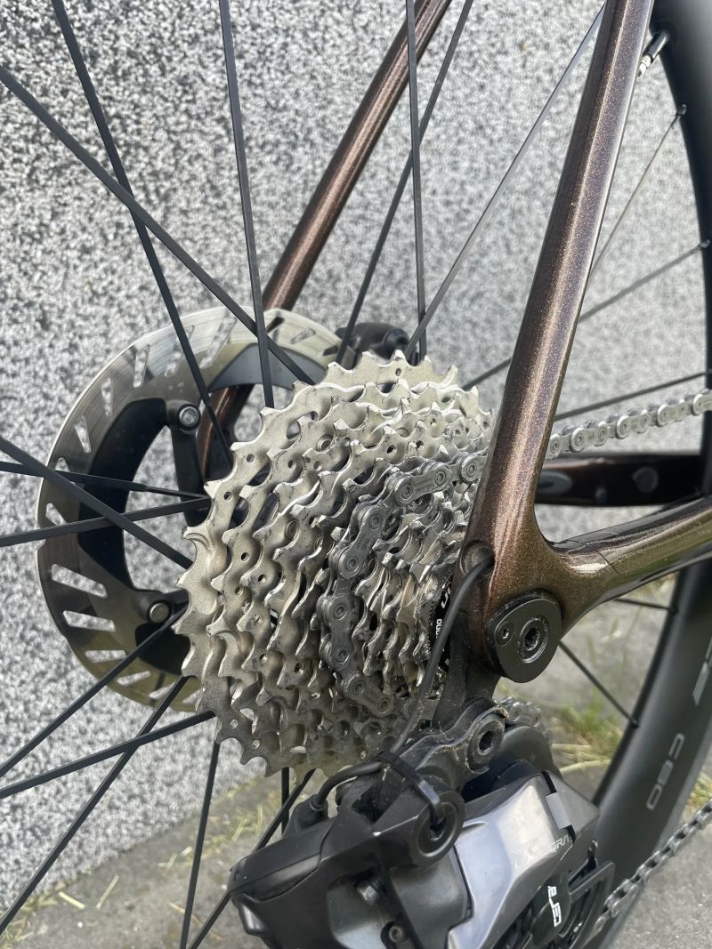 Giant TCR Advanced 2 (2023) – Ultegra Di2 12s, Carbon Upgrade, Dura-Ace C60 (Vel. XL/58) 