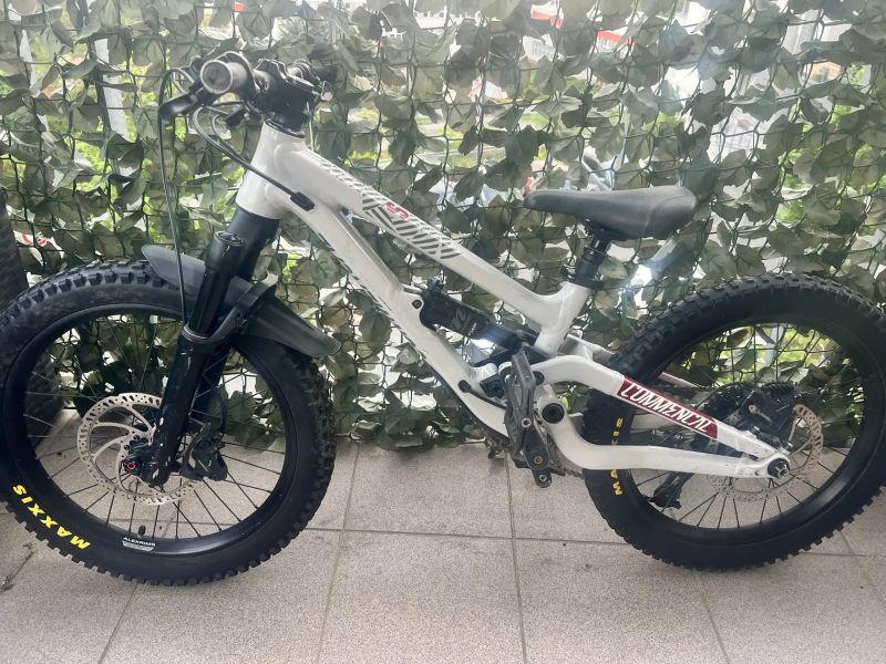 Commencal Clash