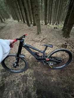 YT Industries Tues