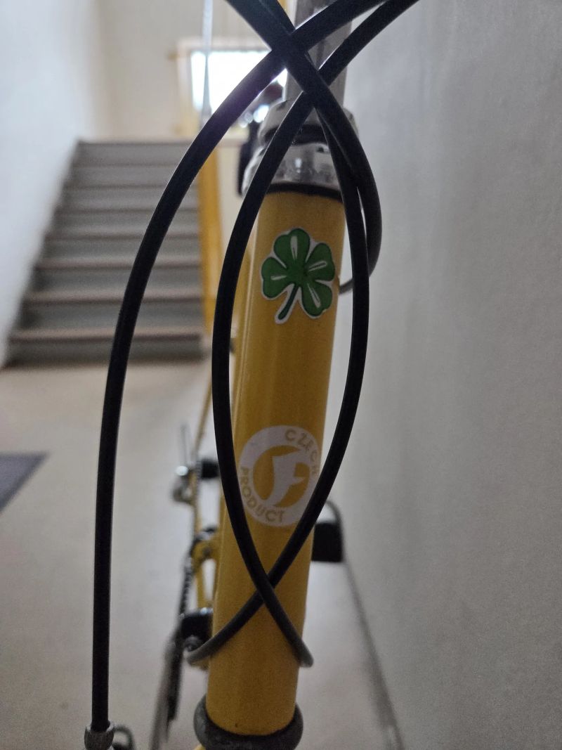 Silniční kolo Fořt - vel. 60 cm - Campagnolo Veloce - nové pláště Continental