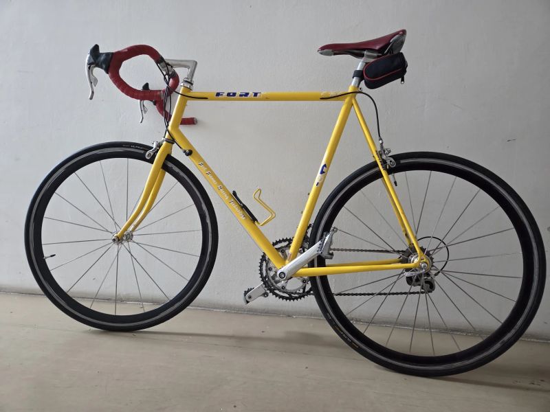 Silniční kolo Fořt - vel. 60 cm - Campagnolo Veloce - nové pláště Continental