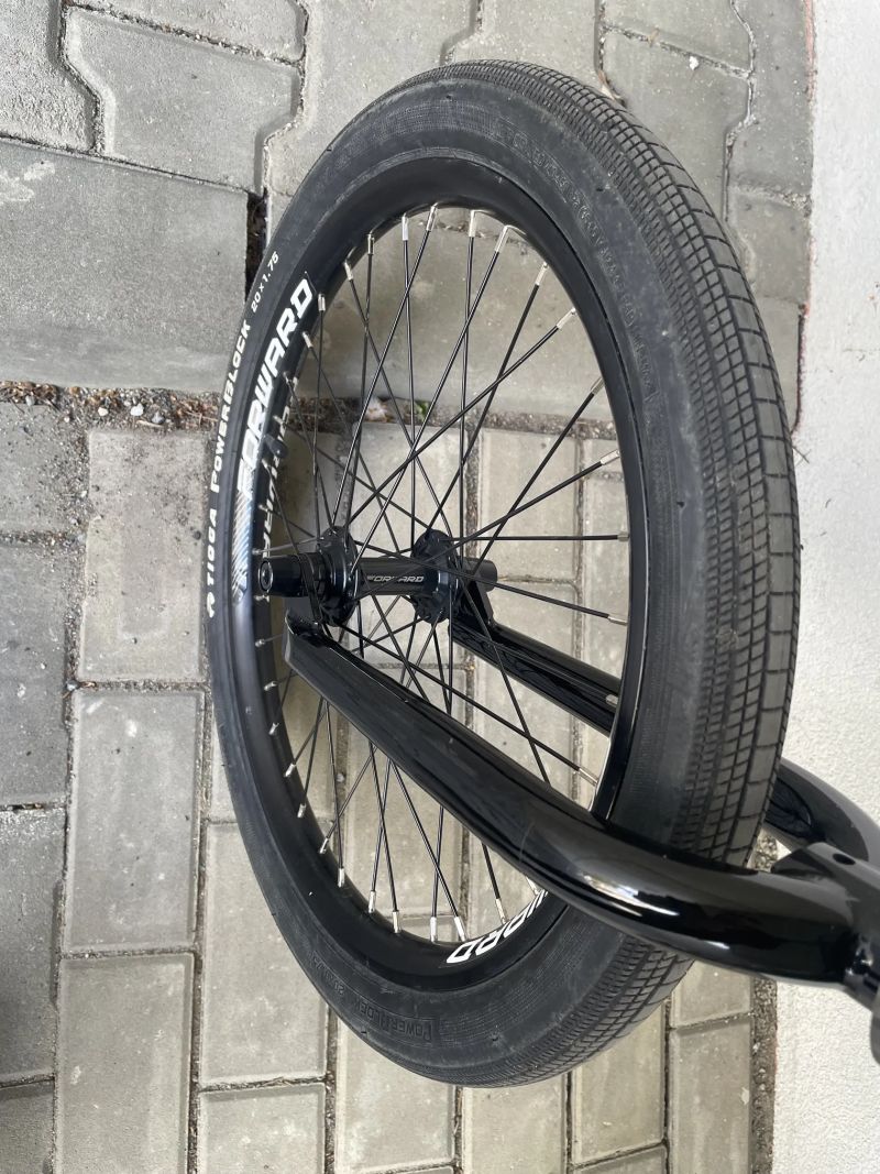 Bikrosové kolo Meybo Holeshot PRO 23"
