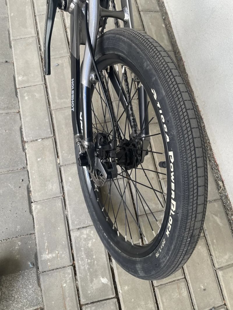 Bikrosové kolo Meybo Holeshot PRO 23"