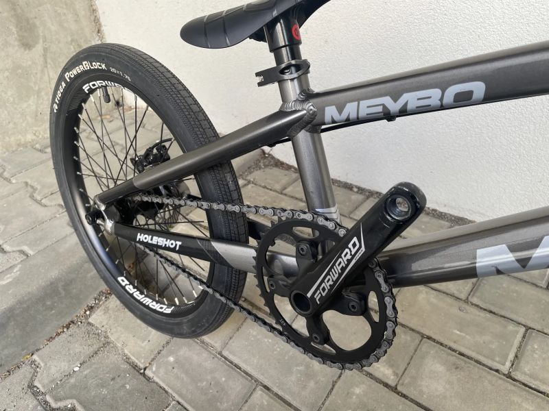 Bikrosové kolo Meybo Holeshot PRO 23"