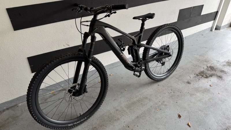Trek Fuel EXe 9.8 GX AXS