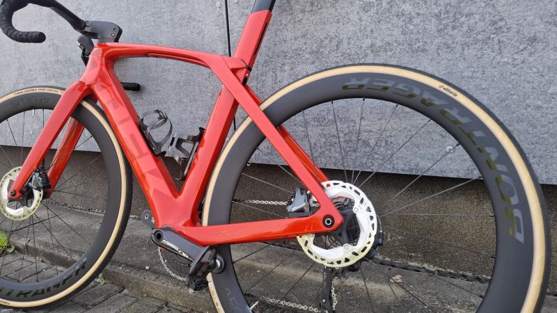Trek Madone SL6 vel. 54