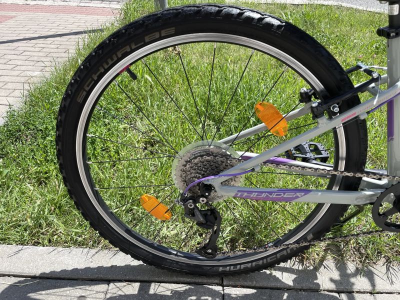 26" lehké dívčí kolo Rock Machine Thunder jak nové rám XS 14"