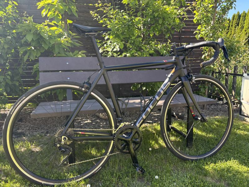 Focus Izalco Race