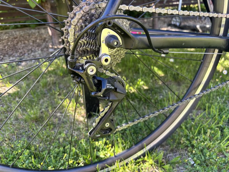 Focus Izalco Race