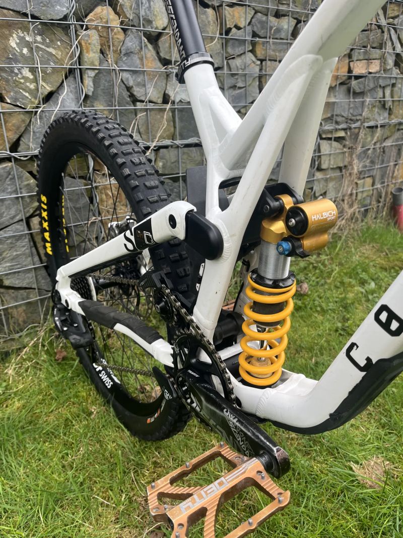 Commencal Supreme v5