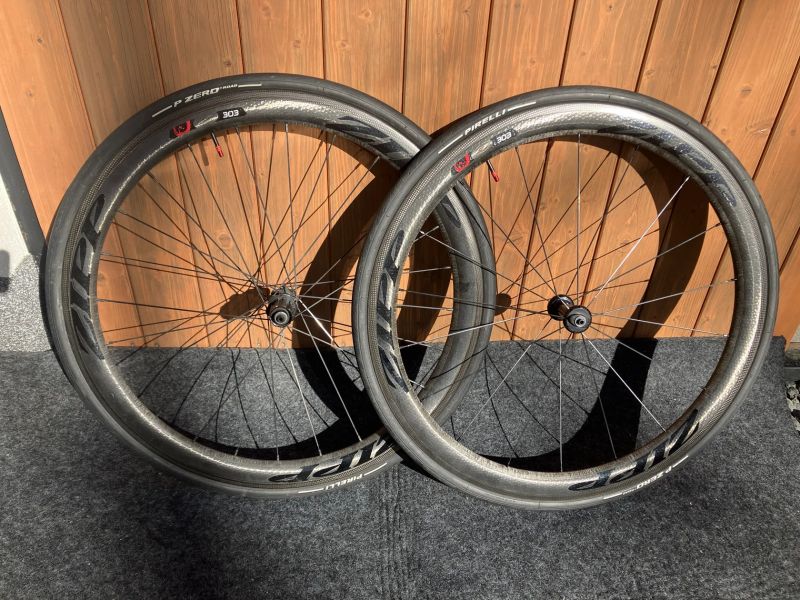 Zipp 303 Firecrest, výška 45 mm
