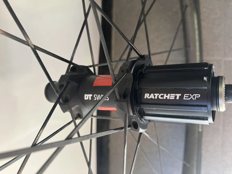 Zipp 303 Firecrest, výška 45 mm