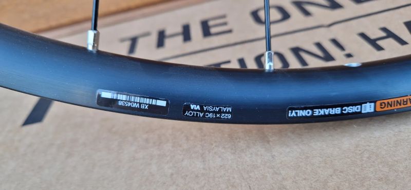 Zapletená kola Shimano