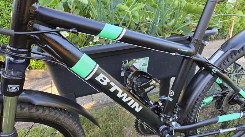 Dětské kolo 24" Rockrider 700 Decathlon jako NOVÉ nevyužité.