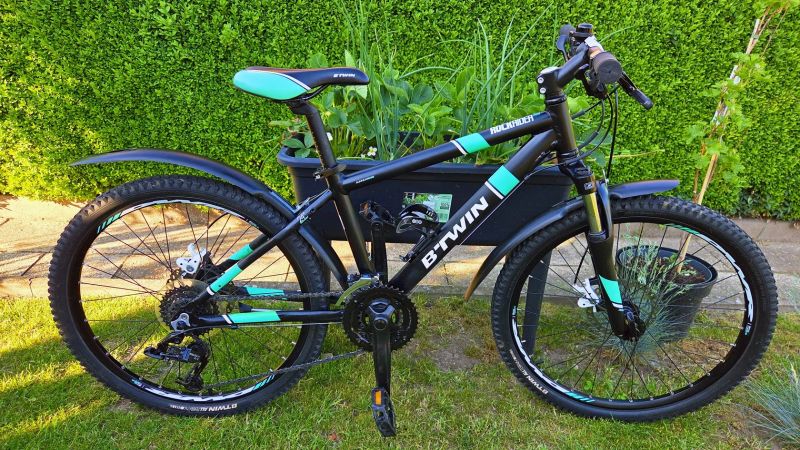 Dětské kolo 24" Rockrider 700 Decathlon jako NOVÉ nevyužité.