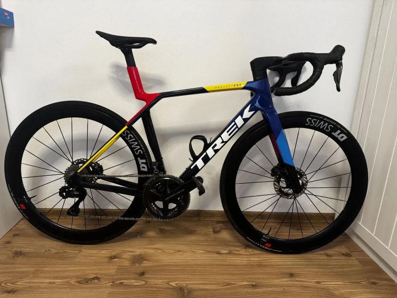 Trek Madone SLR Gen 8, Dura-ace Di2 2x12, vel. M-L, váha 6,85kg