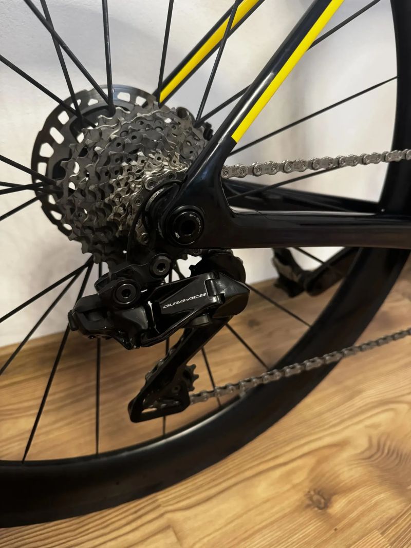Trek Madone SLR Gen 8, Dura-ace Di2 2x12, vel. M-L, váha 6,85kg