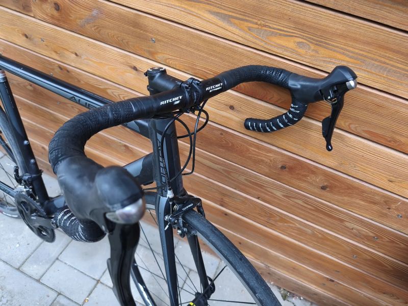 Sada Shimano 105