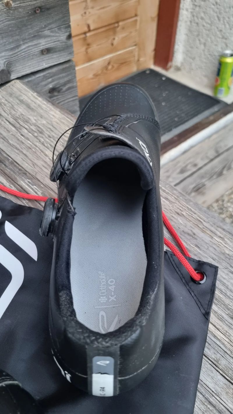 MTB tretry EKOI Perf XC R4 černé