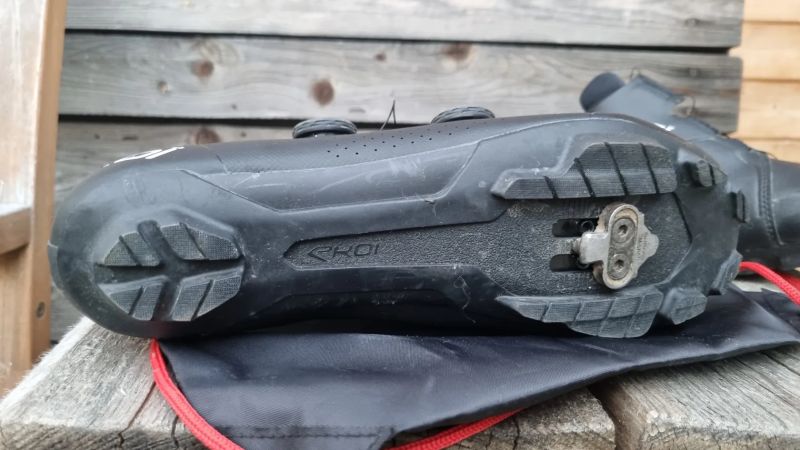 MTB tretry EKOI Perf XC R4 černé