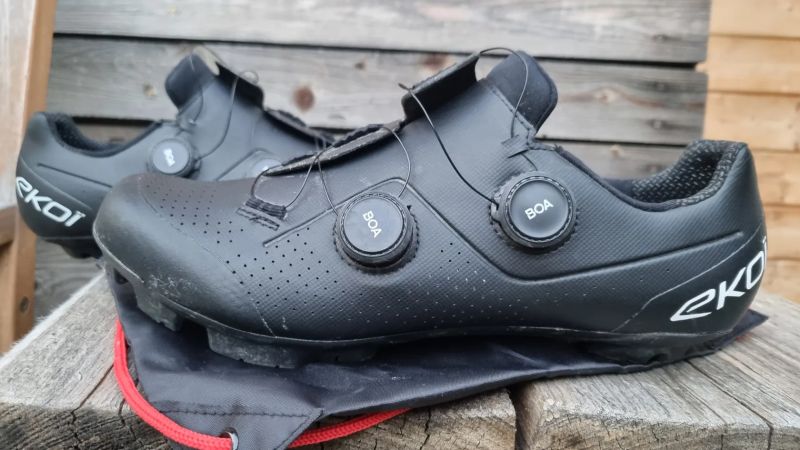 MTB tretry EKOI Perf XC R4 černé