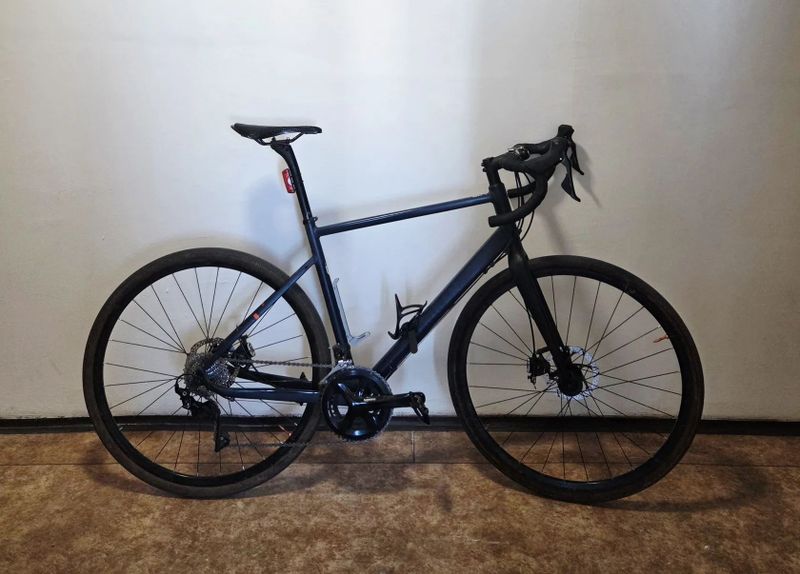 Gravel/ pohodlnější silnička Triban RC520