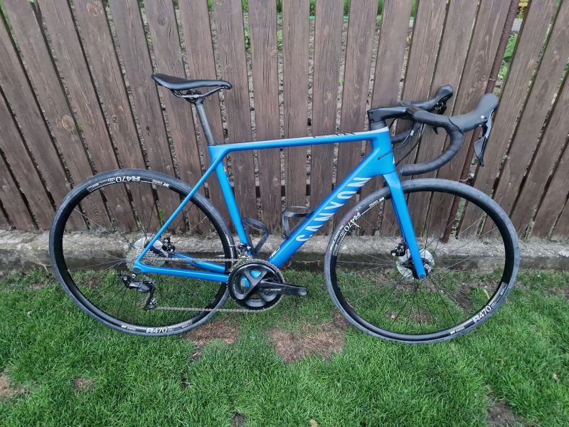 Canyon Ultimate CF SL – karbon / Shimano 105 / nové pláště + kola