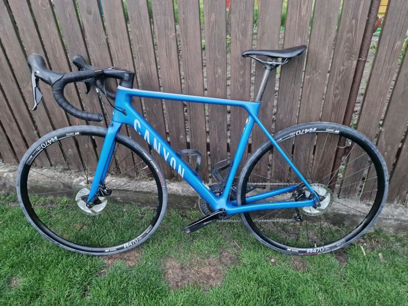 Canyon Ultimate CF SL – karbon / Shimano 105 / nové pláště + kola