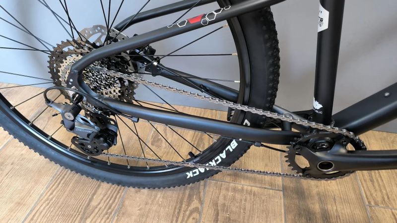 MRX Barbus Face 27,5 DEORE 1x10 černo-červený XS