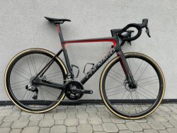 Colnago V3Rs - SRAM Red eTap, Campagnolo Bora Ultra WTO 33, minimálně jeté, 6,6kg