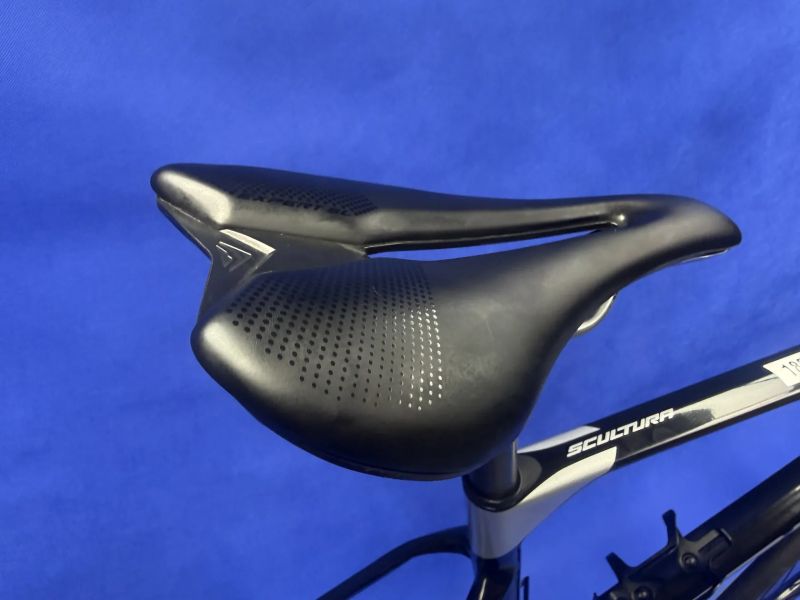 Merida Scultura 6000 Di2 elektrické řaz. 2x12 - kolo č. 183. vel. XL (59cm) pro postavy 189 - 197cm