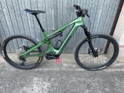 Canyon Spectral:ON CF8 900Wh