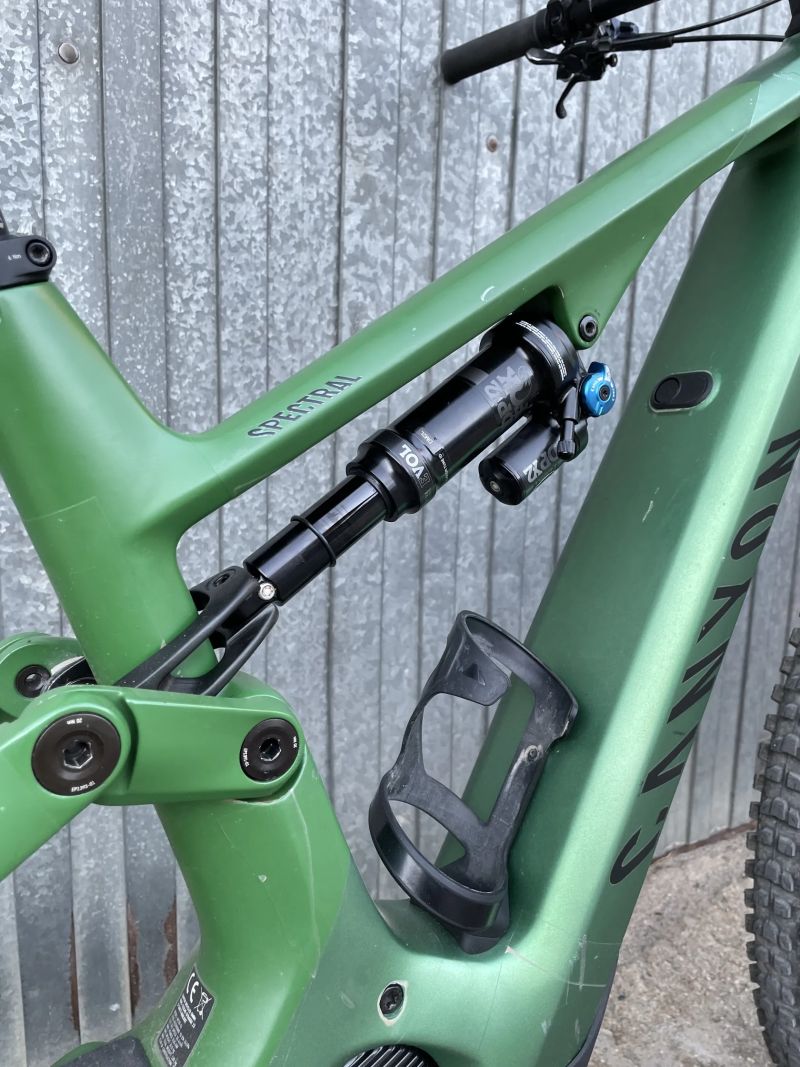 Canyon Spectral:ON CF8 900Wh