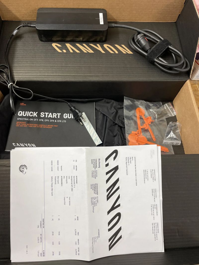 Canyon Spectral:ON CF8 900Wh