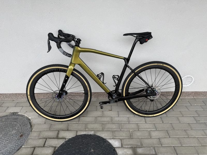 Gravel carbon