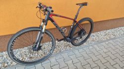 Focus Raven 29" Brzdy Shimano deore XT, zbytek sada SRAM GX