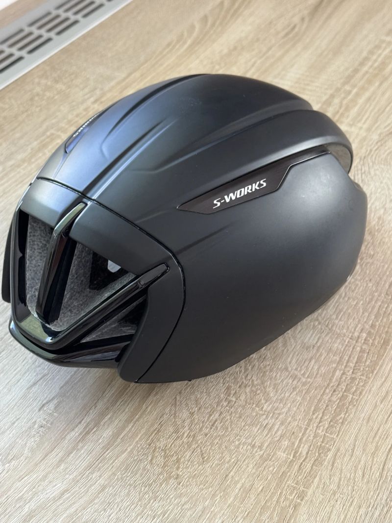 S-Works Evade 3 ANGi ready black - M