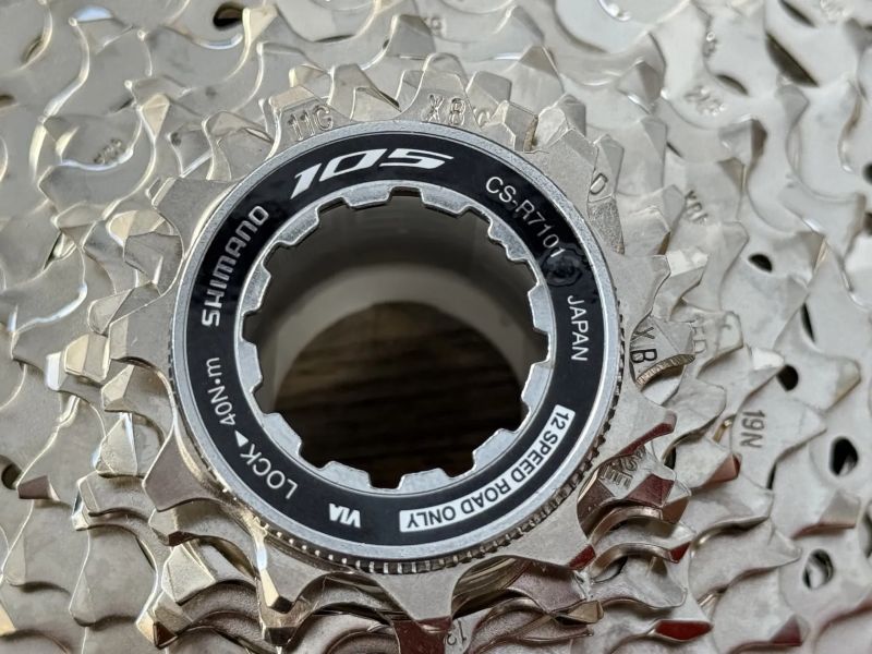 Shimano 105 CS-R7101 12 sp. silniční kazeta 11-34 z. 