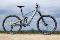 Light E-MTB GHOST Path Riot CF Advanced – jako NOVÉ 22 km