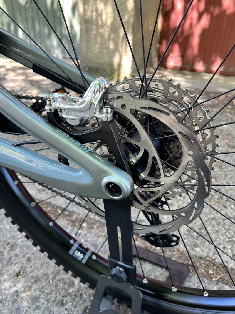 Light E-MTB GHOST Path Riot CF Advanced – jako NOVÉ 22 km