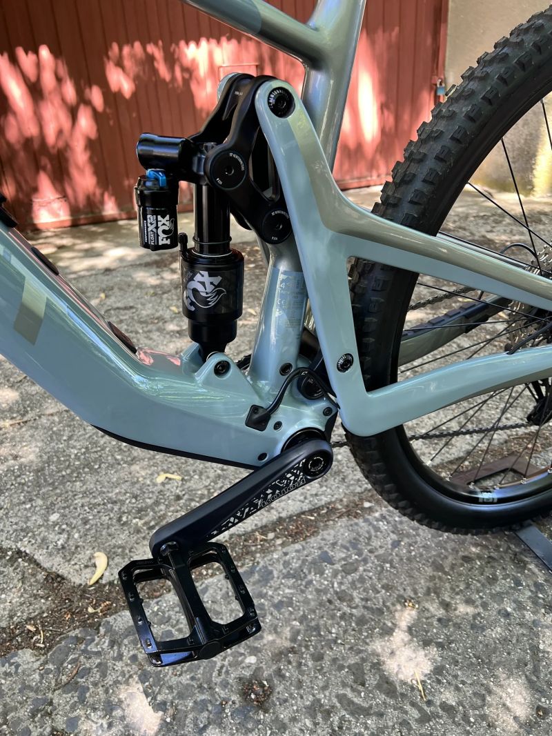 Light E-MTB GHOST Path Riot CF Advanced – jako NOVÉ 22 km