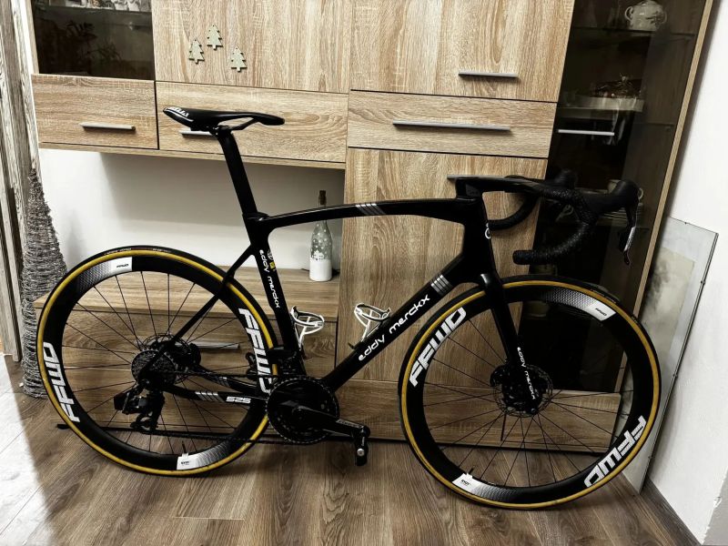 Eddy Merckx 525, Sram Force E1AXS 2x12, FFWD Ryot 44, vel M (179-187)