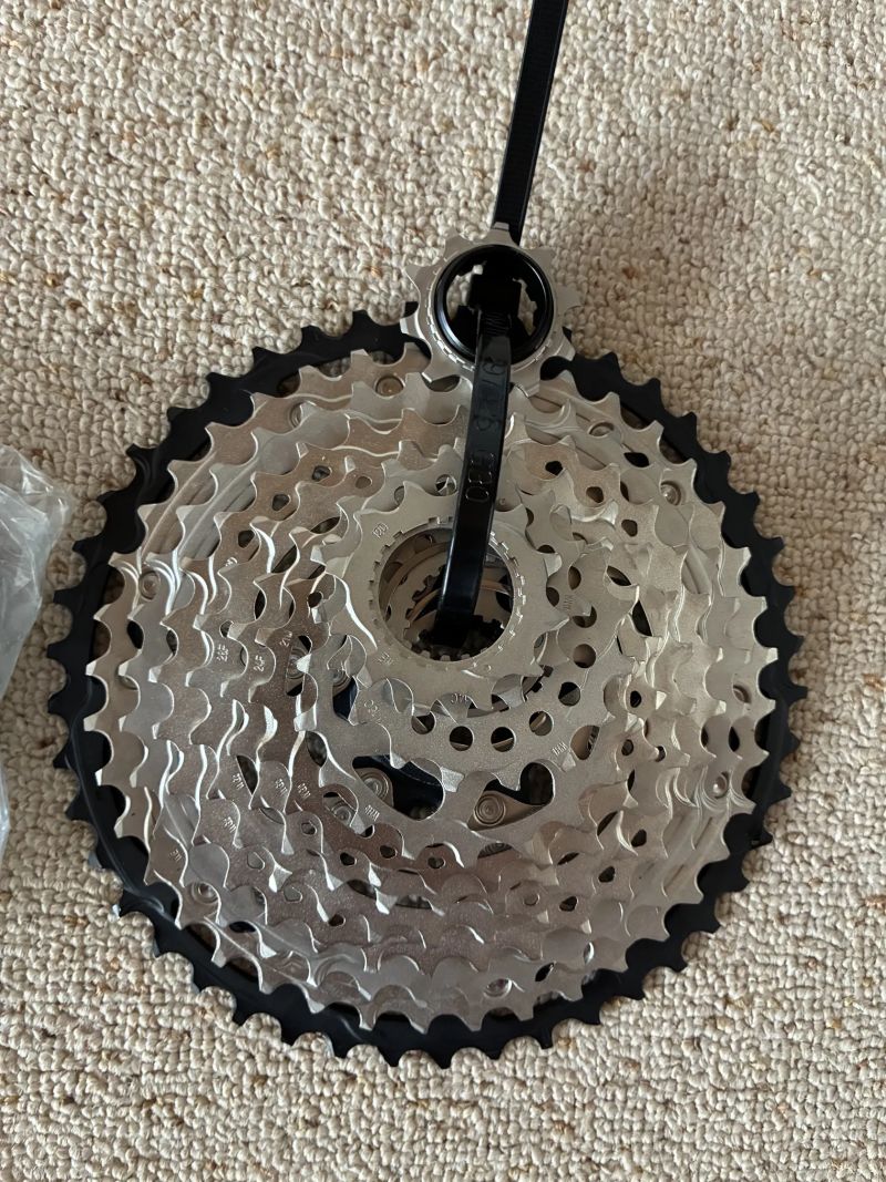 Shimano GRX 12s kazeta + řetěz