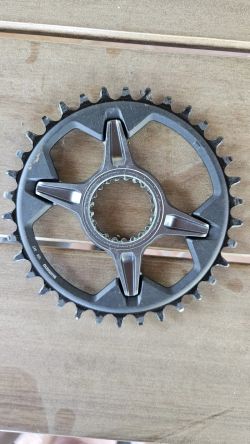 převodník Shimano SLX (SM-CRM75) 34 z