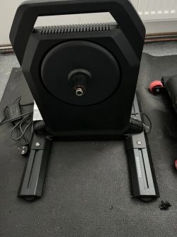 ThinkRider XXPRO Direct Drive Chytrý cyklotrenažér Max. 2500W