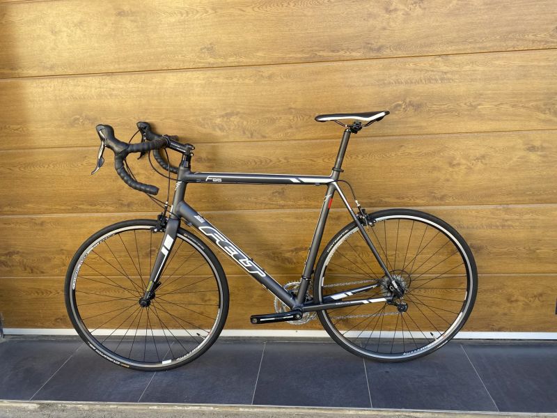 🔥🔥🔥 Felt F95 vel. 58, Shimano Sora 2x9, doprava ZDARMA + roční záruka na rám 🤝🤝🤝